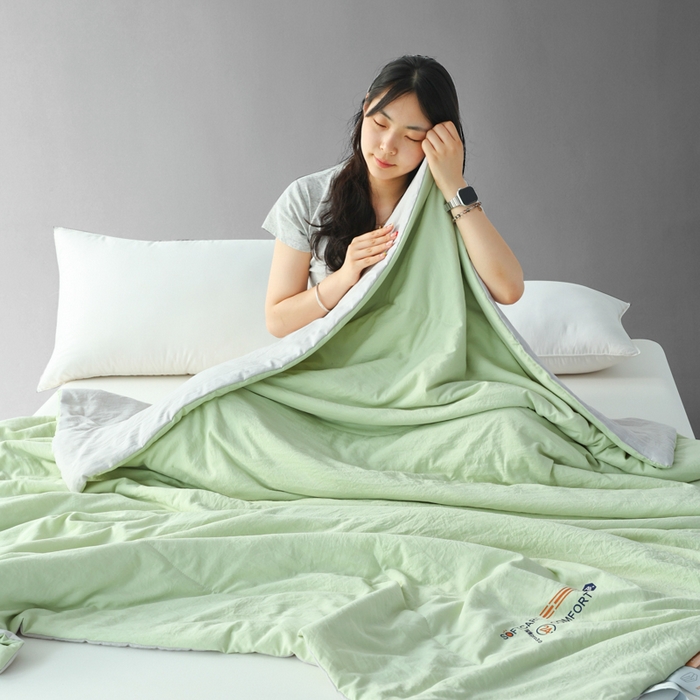 91家纺网 家纺一手货源 找家纺 蓝雀翎 2025新款深睡Pro3.0双感夏被系列 深睡Pro云感夏被-果绿