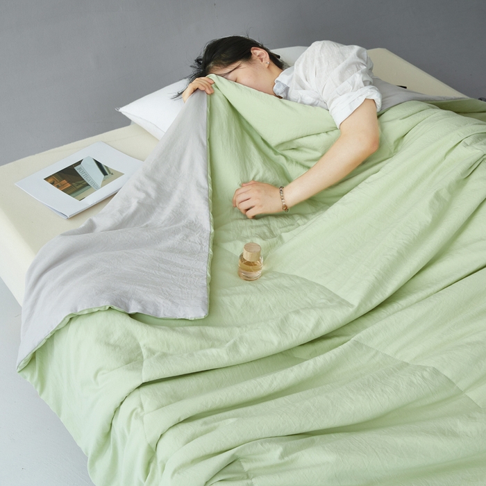 91家纺网 家纺一手货源 找家纺 蓝雀翎 2025新款深睡Pro3.0双感夏被系列 深睡Pro云感夏被-果绿