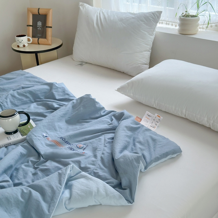 91家纺网 家纺一手货源 找家纺 蓝雀翎 2025新款深睡Pro3.0双感夏被系列 深睡Pro云感夏被-天蓝色