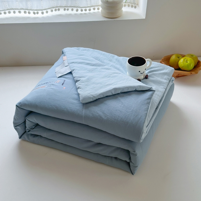 91家纺网 家纺一手货源 找家纺 蓝雀翎 2025新款深睡Pro3.0双感夏被系列 深睡Pro云感夏被-天蓝色