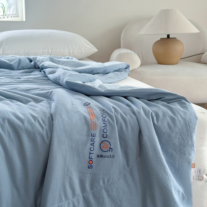 91家纺网 家纺一手货源 找家纺 蓝雀翎 2025新款深睡Pro3.0双感夏被系列 深睡Pro云感夏被-天蓝色
