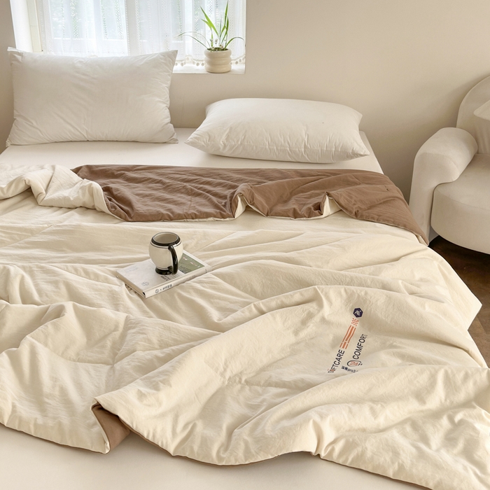 91家纺网 家纺一手货源 找家纺 蓝雀翎 2025新款深睡Pro3.0双感夏被系列 深睡Pro云感夏被-奶杏色