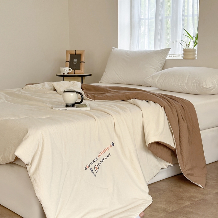 91家纺网 家纺一手货源 找家纺 蓝雀翎 2025新款深睡Pro3.0双感夏被系列 深睡Pro云感夏被-奶杏色