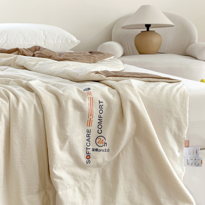 91家纺网 家纺一手货源 找家纺 蓝雀翎 2025新款深睡Pro3.0双感夏被系列 深睡Pro云感夏被-奶杏色