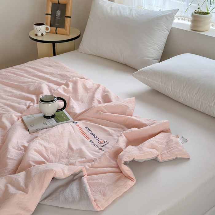 91家纺网 家纺一手货源 找家纺 蓝雀翎 2025新款深睡Pro3.0双感夏被系列 深睡Pro云感夏被-少女粉