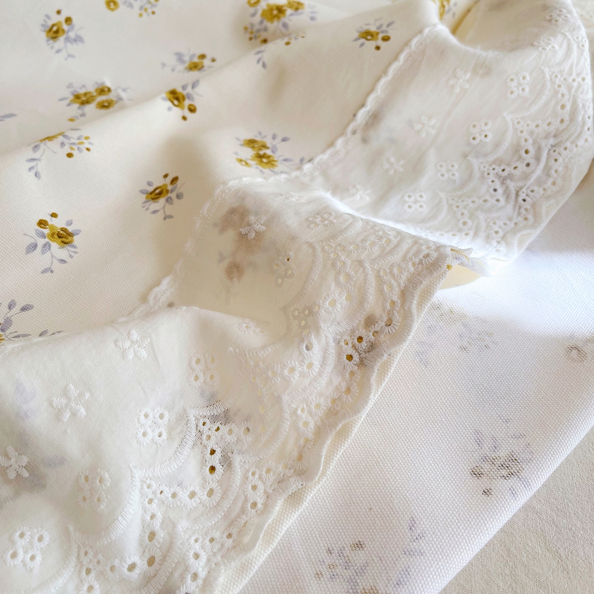 91家纺网 家纺一手货源 找家纺 春皖家纺 2026春夏新品老粗布花边款单枕套 枕套单件 花边-倩影米