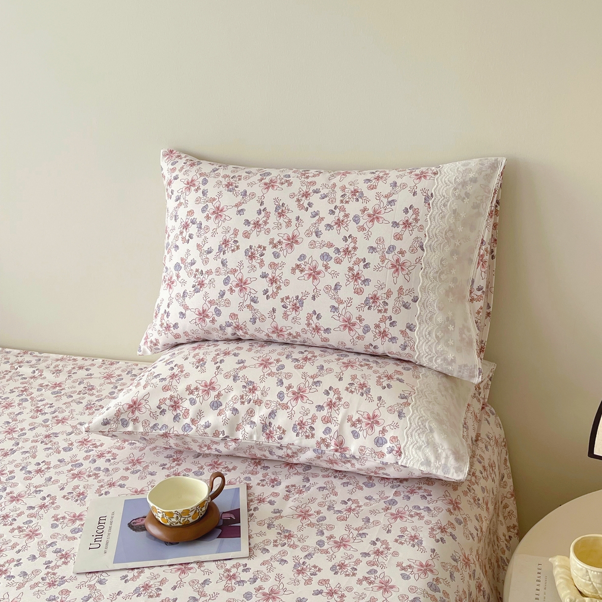 91家纺网 家纺一手货源 找家纺 春皖家纺 2026春夏新品老粗布花边款单枕套 枕套单件 花边-塞西