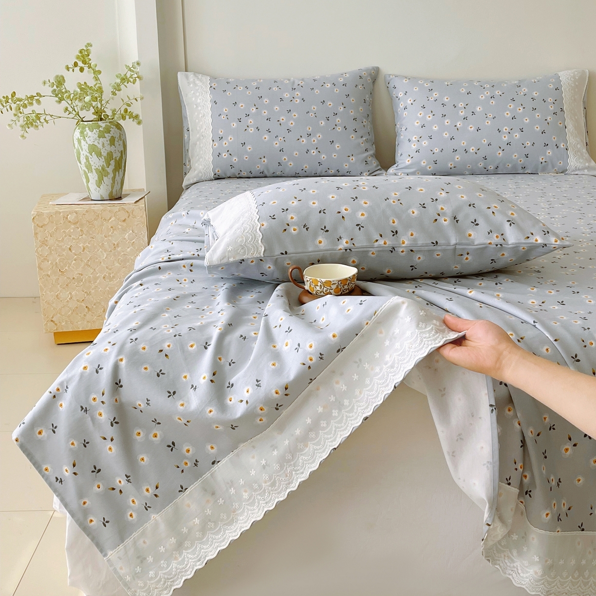 91家纺网 家纺一手货源 找家纺 春皖家纺 2026春夏新款老粗布花边款凉席席子单床单 床单单件 花边-莱昂