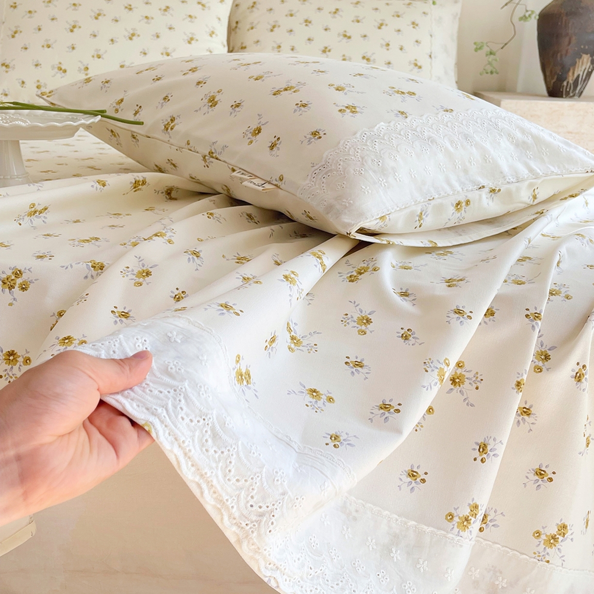 91家纺网 家纺一手货源 找家纺 春皖家纺 2026春夏新款老粗布花边款凉席席子单床单 床单单件 花边-倩影米