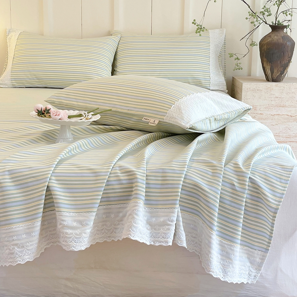 91家纺网 家纺一手货源 找家纺 春皖家纺 2026春夏新款老粗布花边款凉席席子单床单 床单单件 花边-琴南