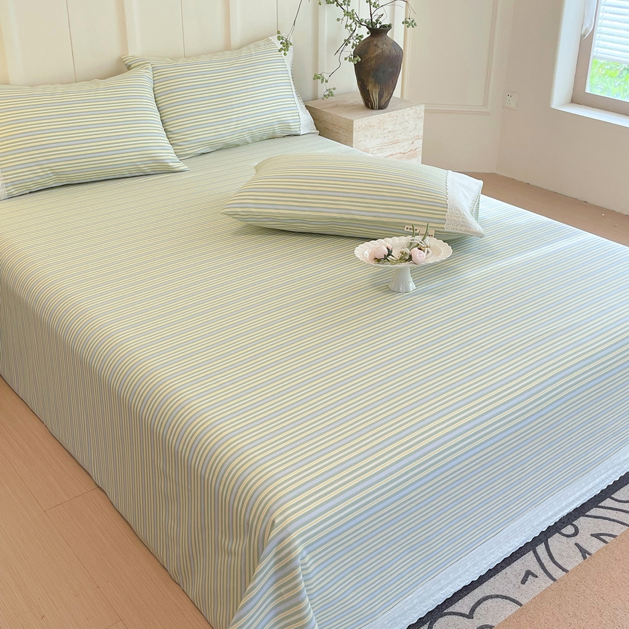 91家纺网 家纺一手货源 找家纺 春皖家纺 2026春夏新款老粗布花边款凉席席子单床单 床单单件 花边-琴南