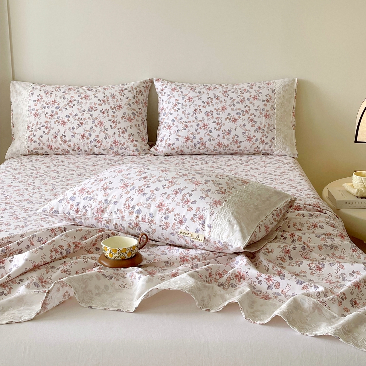 91家纺网 家纺一手货源 找家纺 春皖家纺 2026春夏新款老粗布花边款凉席席子单床单 床单单件 花边-塞西