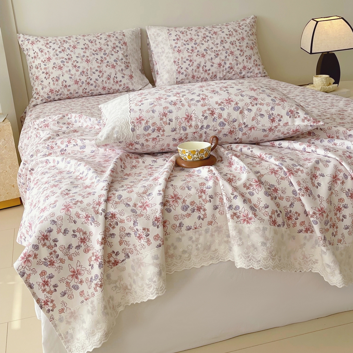 91家纺网 家纺一手货源 找家纺 春皖家纺 2026春夏新款老粗布花边款凉席席子单床单 床单单件 花边-塞西