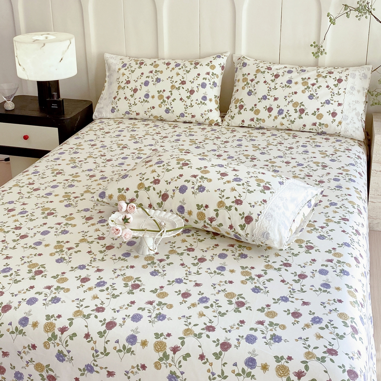 91家纺网 家纺一手货源 找家纺 春皖家纺 2026春夏新款老粗布花边款凉席席子单床单 床单单件 花边-田园梦