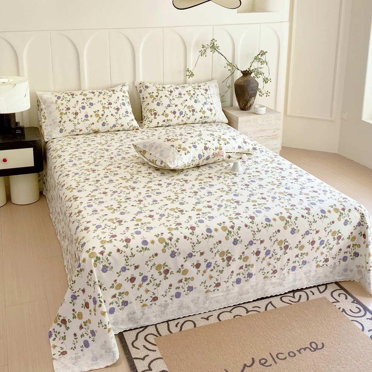 91家纺网 家纺一手货源 找家纺 春皖家纺 2026春夏新款老粗布花边款凉席席子单床单 床单单件 花边-田园梦