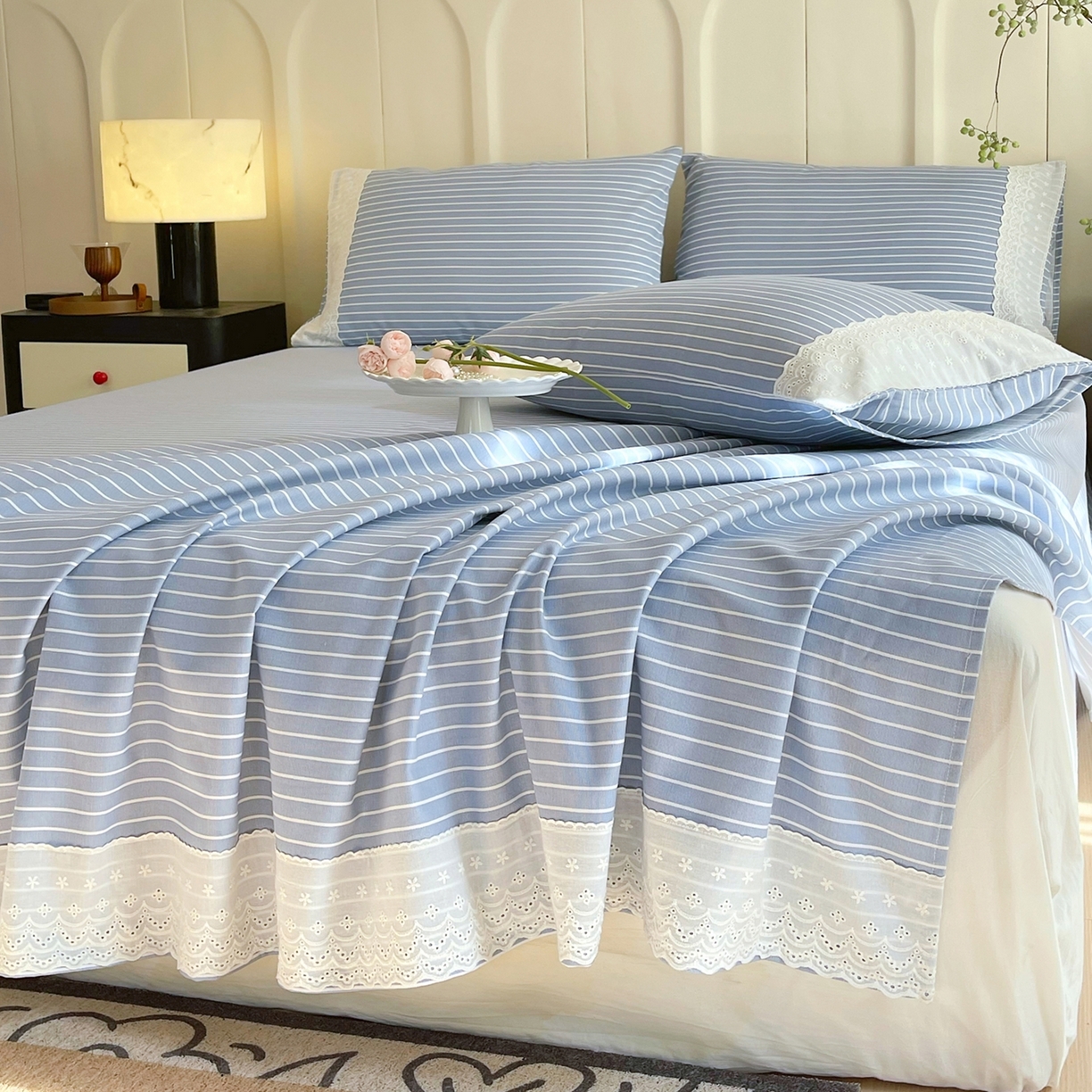 91家纺网 家纺一手货源 找家纺 春皖家纺 2026春夏新款老粗布花边款凉席席子单床单 床单单件 花边-细川聚