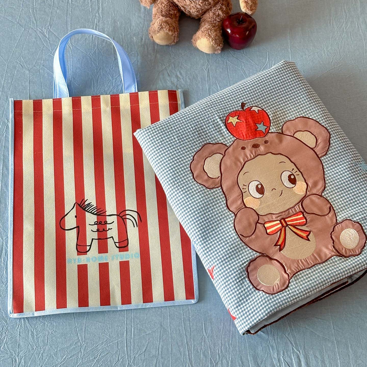 91家纺网 家纺一手货源 找家纺 （总）RYB红黄兰 2026新款设计师原创全棉色织水洗棉贴布绣三件套四件套