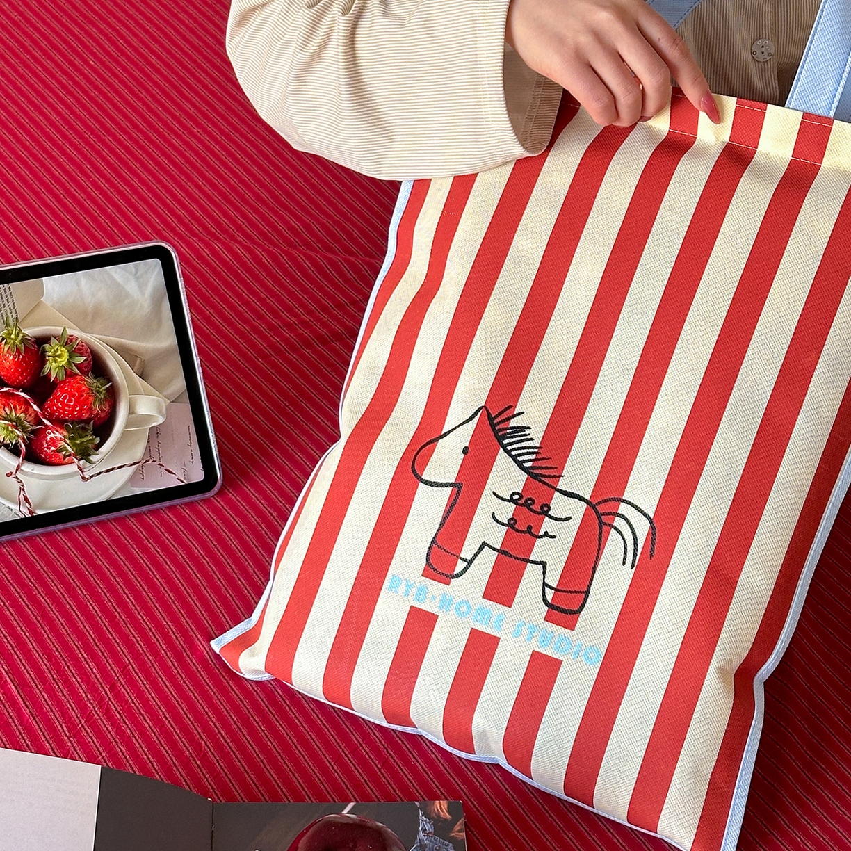 91家纺网 家纺一手货源 找家纺 （总）RYB红黄兰 2026新款设计师原创全棉色织水洗棉贴布绣三件套四件套