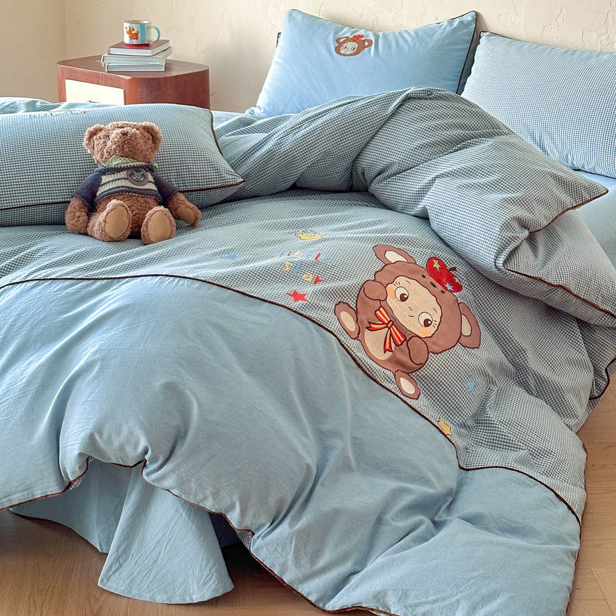 91家纺网 家纺一手货源 找家纺 RYB红黄兰 2026新款设计师原创全棉色织水洗棉贴布绣三件套四件套 星星小熊