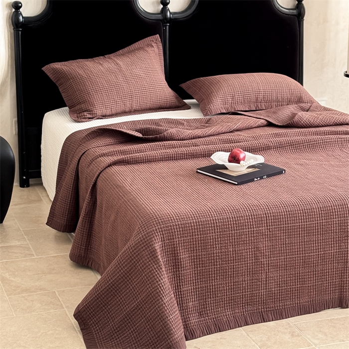 91家纺网 家纺一手货源 找家纺 床盖工厂店 2026新款双面水洗全棉填充新疆棉花床盖四件套 赫本咖