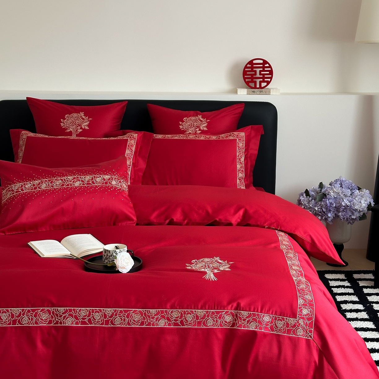 91家纺网 家纺一手货源 找家纺 曼布缇 2026春夏新款长绒棉刺绣四件套-素雅怡人（会员减20  券后控价418起） 素雅怡人 夏威夷红