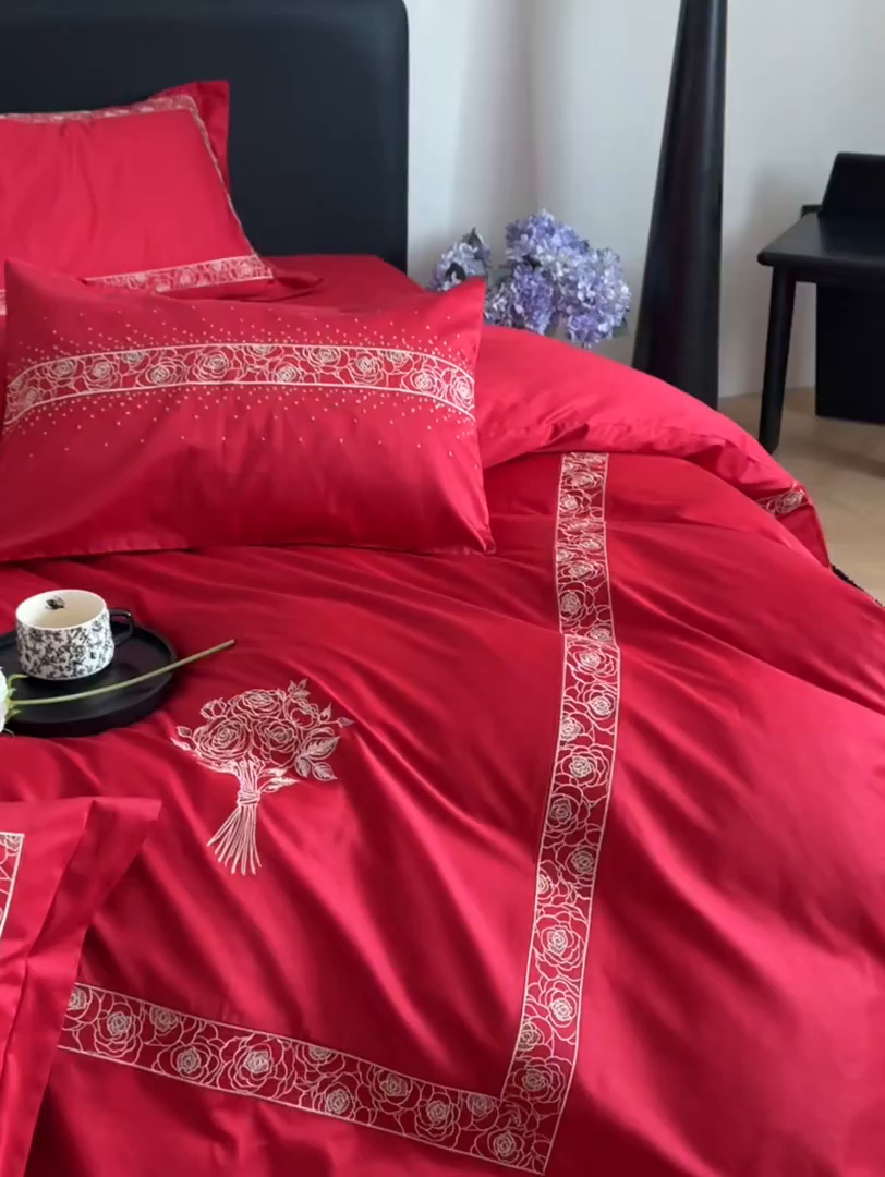 91家纺网 家纺一手货源 找家纺 曼布缇 2026春夏新款长绒棉刺绣四件套-素雅怡人（会员减20  券后控价418起） 素雅怡人 夏威夷红
