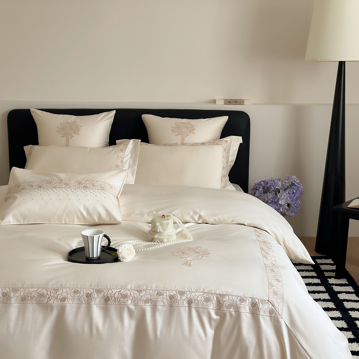 91家纺网 家纺一手货源 找家纺 曼布缇 2026春夏新款长绒棉刺绣四件套-素雅怡人（会员减20  券后控价418起） 素雅怡人 鎏金米