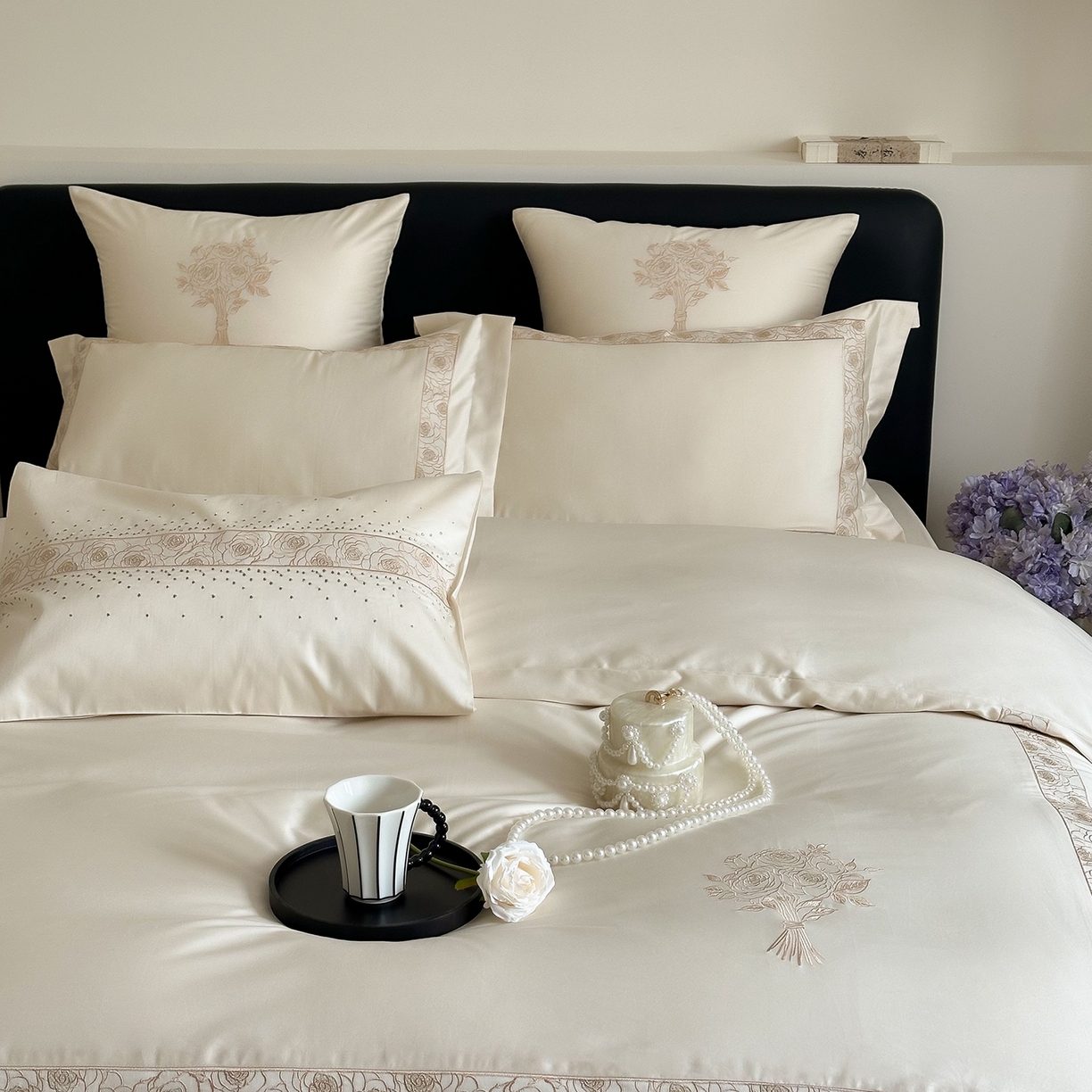 91家纺网 家纺一手货源 找家纺 曼布缇 2026春夏新款长绒棉刺绣四件套-素雅怡人（会员减20  券后控价418起） 素雅怡人 鎏金米