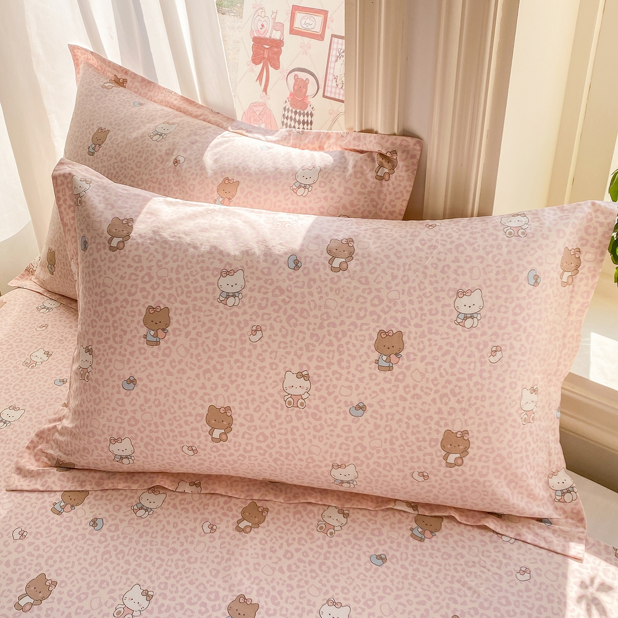 91家纺网 家纺一手货源 找家纺 花梦欣 2026新款全棉印花单品系列3简约卡通款-单枕套 豹纹KT粉