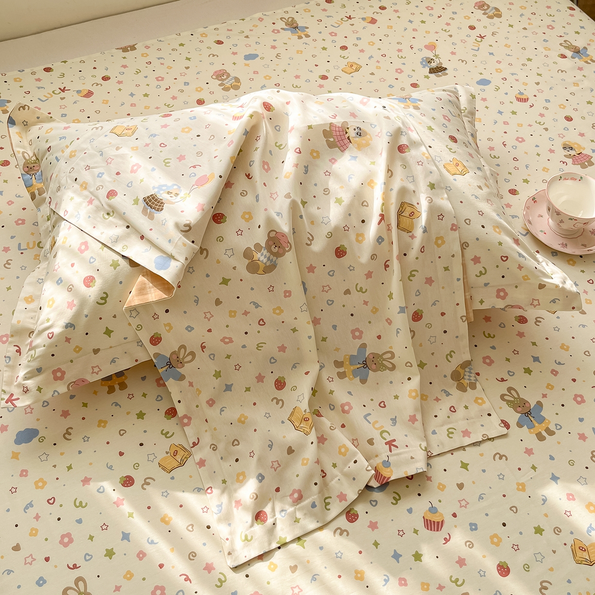 91家纺网 家纺一手货源 找家纺 花梦欣 2026新款全棉印花单品系列3简约卡通款-单枕套 都市熊仔