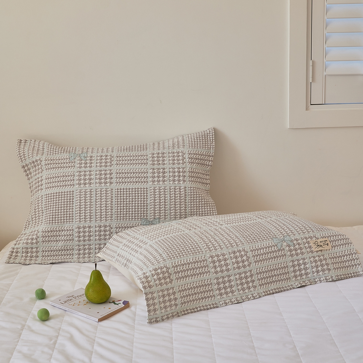 91家纺网 家纺一手货源 找家纺 沐瑟家纺 2026新款安心棉枕巾 蝶梦-灰蓝