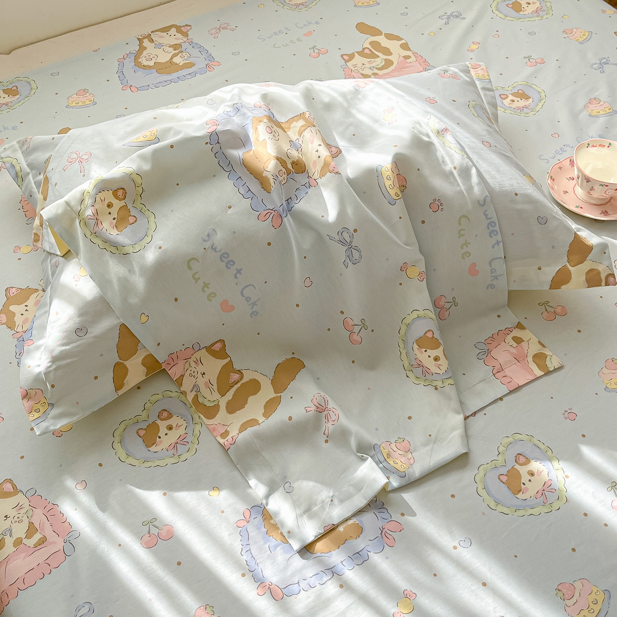 91家纺网 家纺一手货源 找家纺 花梦欣 2026新款全棉印花单品系列3简约卡通款-单枕套 狸花小姐兰