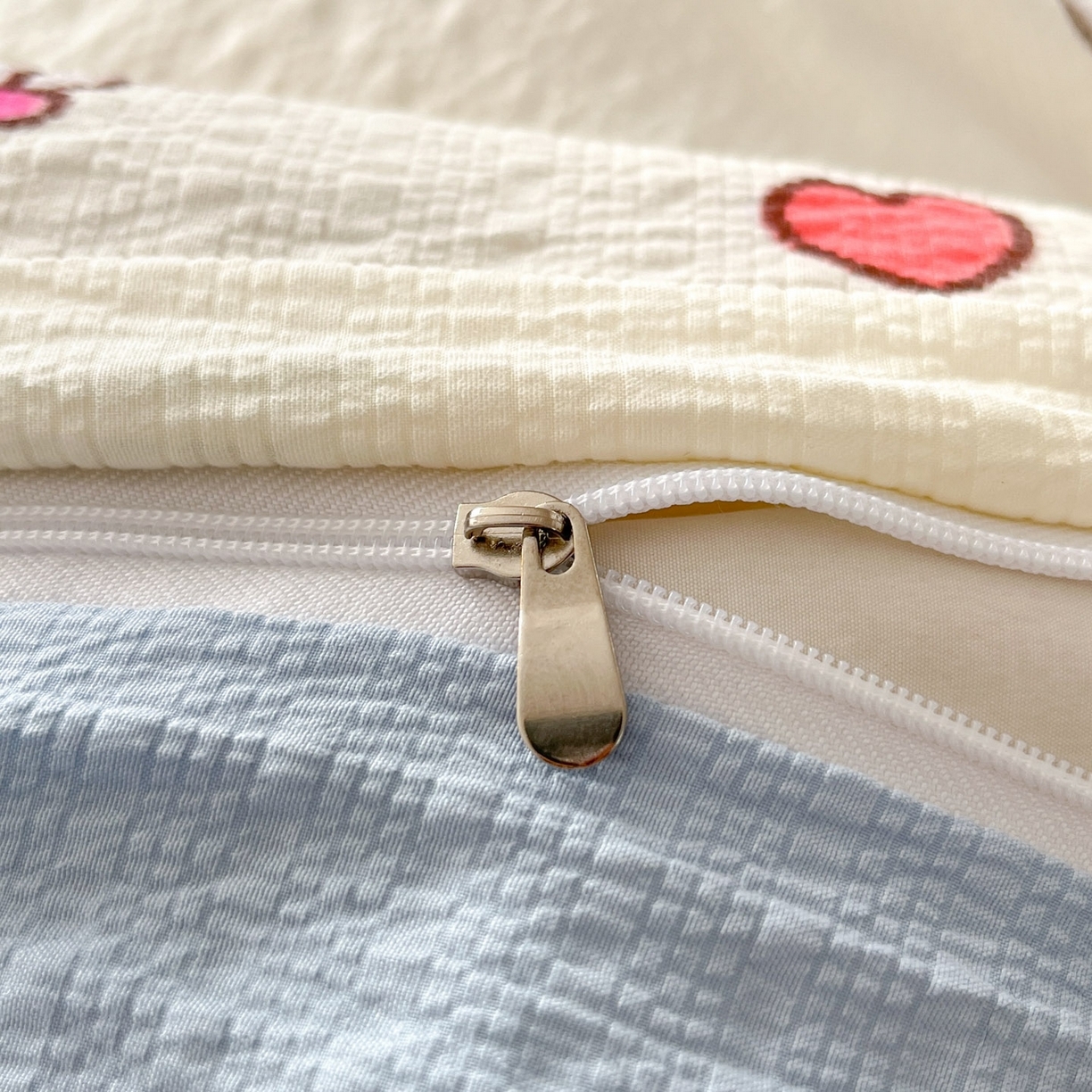 91家纺网 家纺一手货源 找家纺 （总）彩韵家纺 2026新款软糯泡芙纱印花四件套