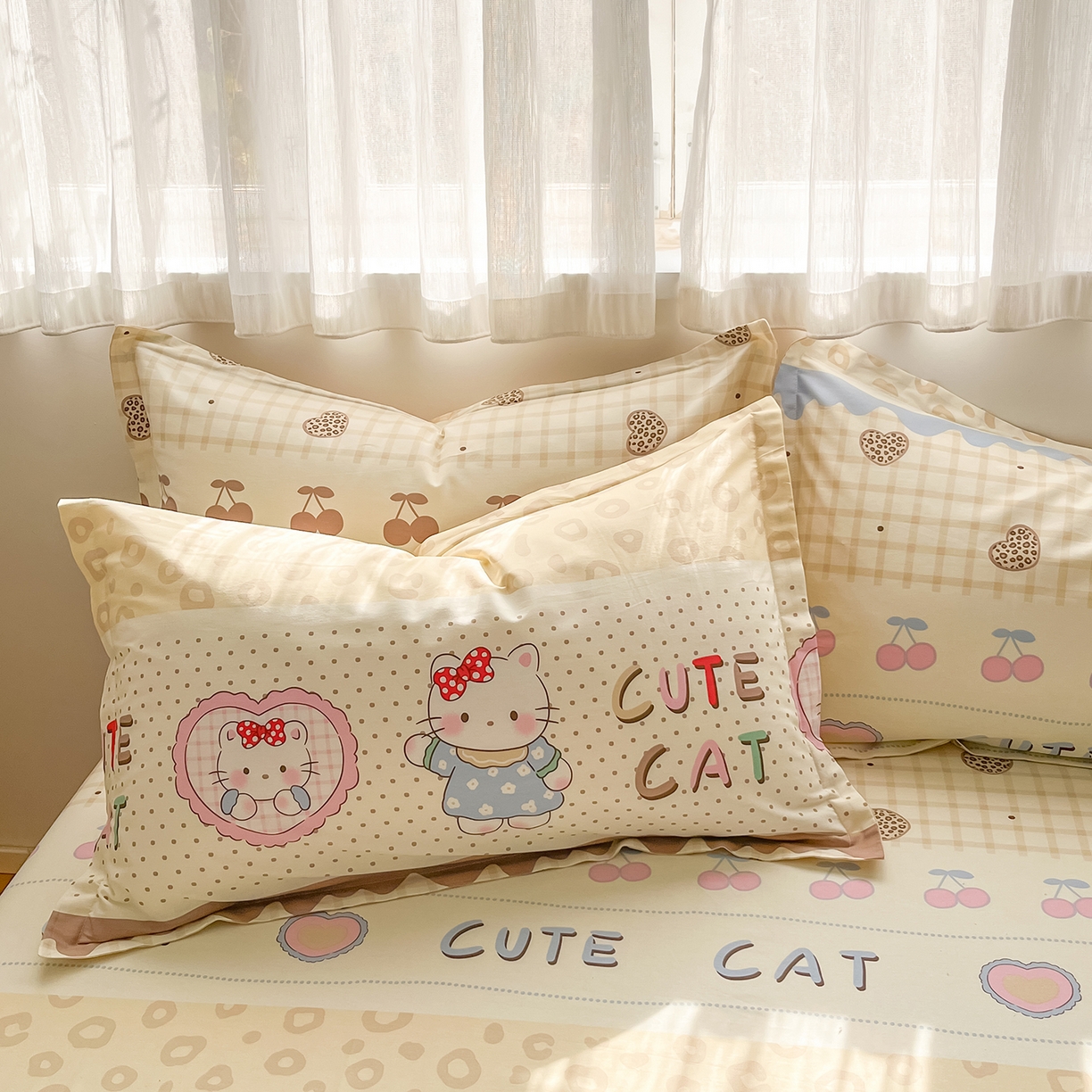 91家纺网 家纺一手货源 找家纺 花梦欣 2026新款全棉印花单品系列3简约卡通款-单枕套 萌萌凯蒂