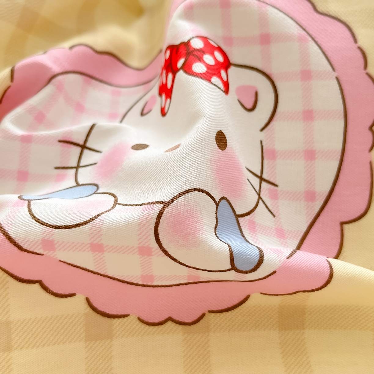 91家纺网 家纺一手货源 找家纺 花梦欣 2026新款全棉印花单品系列3简约卡通款-单枕套 萌萌凯蒂