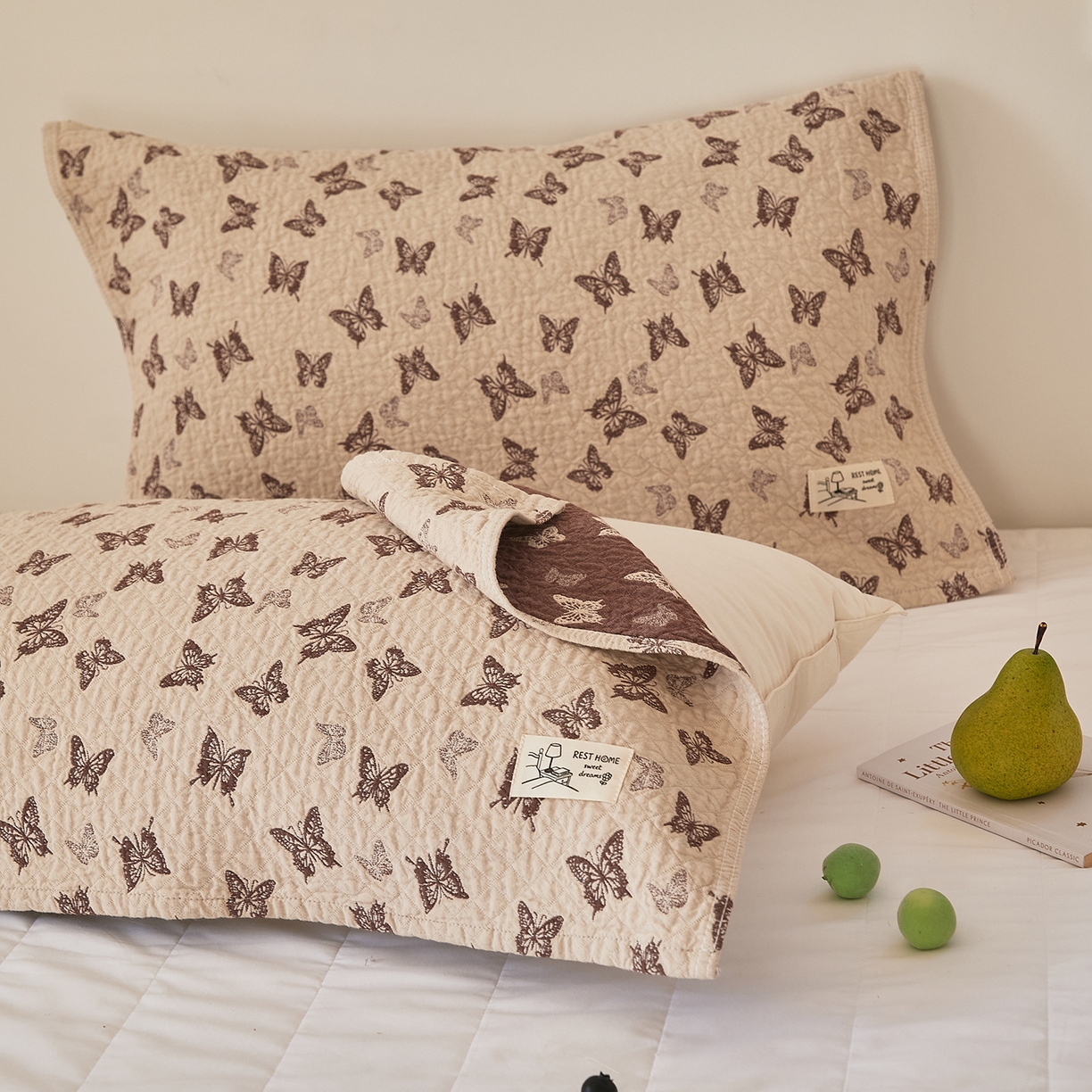 91家纺网 家纺一手货源 找家纺 沐瑟家纺 2026新款安心棉枕巾 蝶舞-浅咖