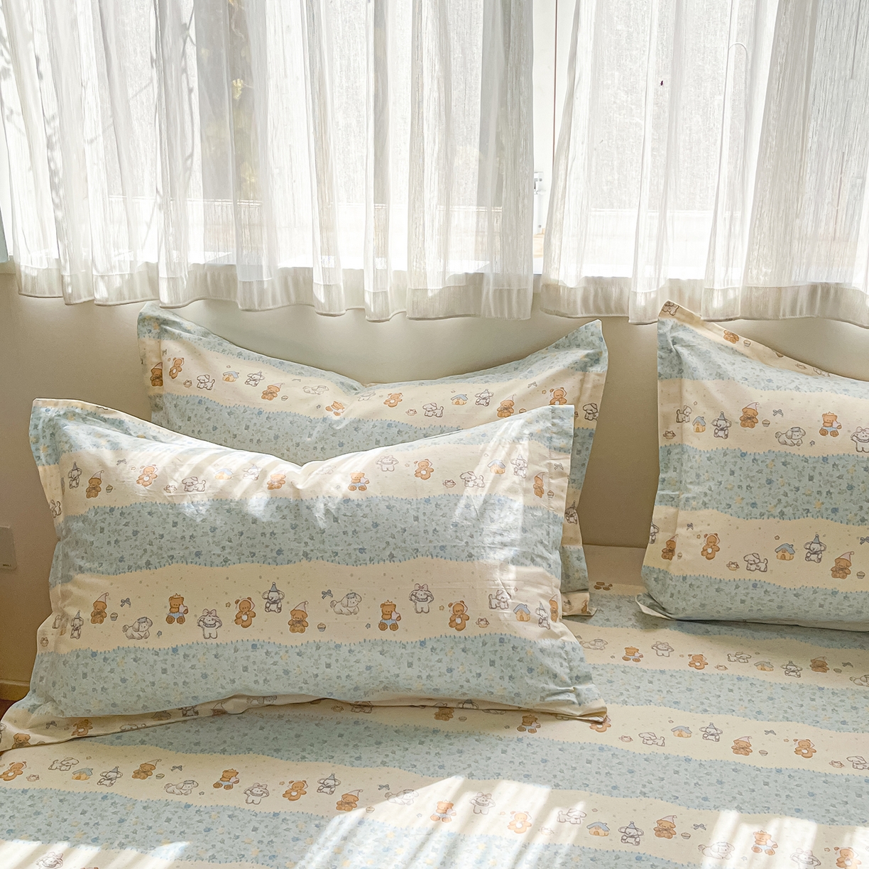 91家纺网 家纺一手货源 找家纺 花梦欣 2026新款全棉印花单品系列3简约卡通款-单枕套 三小只