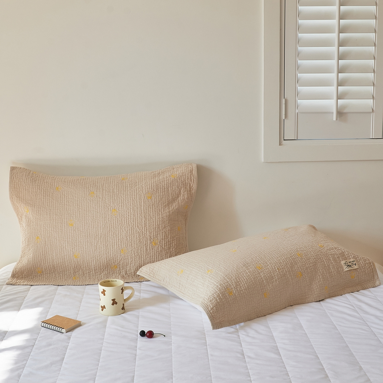 91家纺网 家纺一手货源 找家纺 沐瑟家纺 2026新款安心棉枕巾 皇冠-浅咖