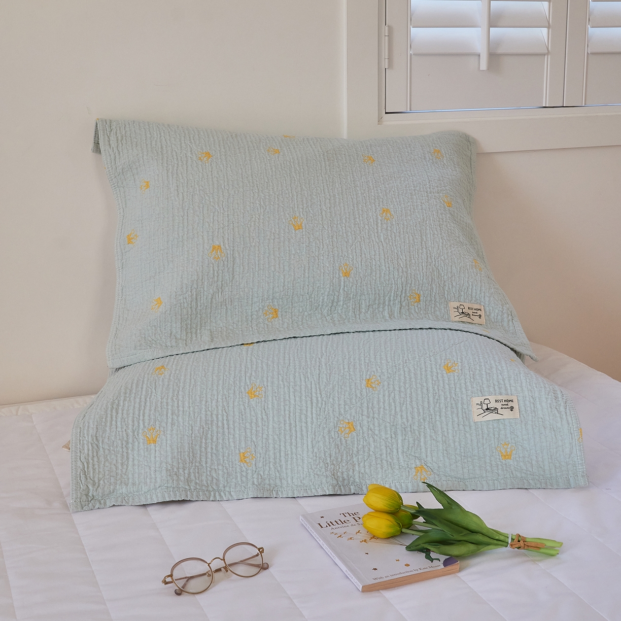 沐瑟家纺 2026新款安心棉枕巾 皇冠-浅蓝