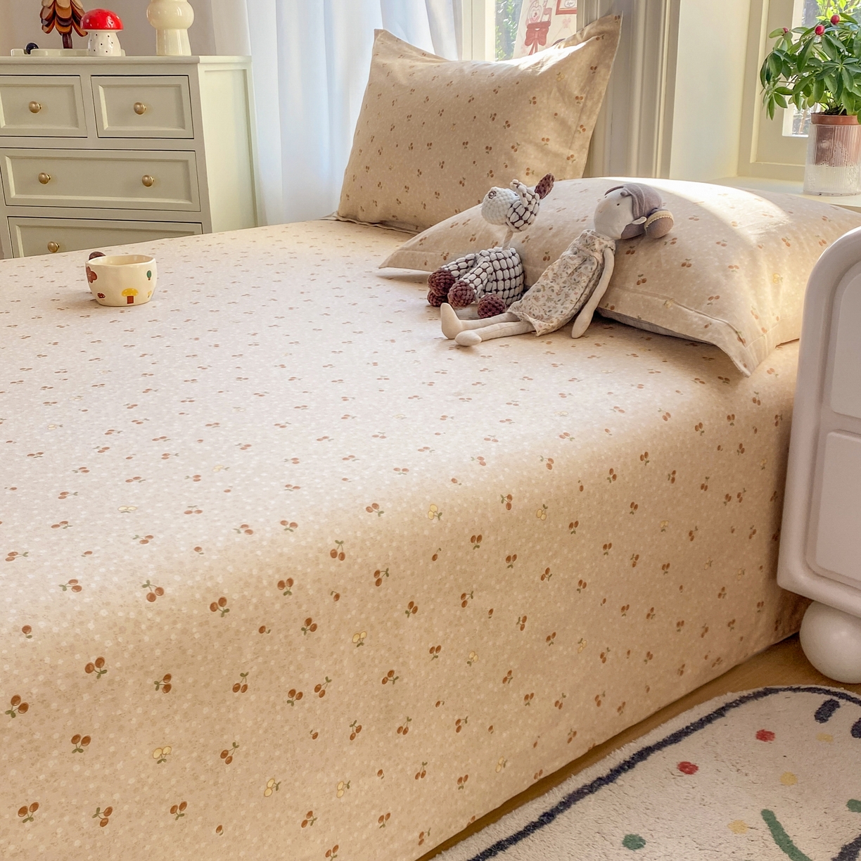 91家纺网 家纺一手货源 找家纺 花梦欣 2026新款全棉印花单品系列3简约卡通款-单床单 刺绣潮声咖