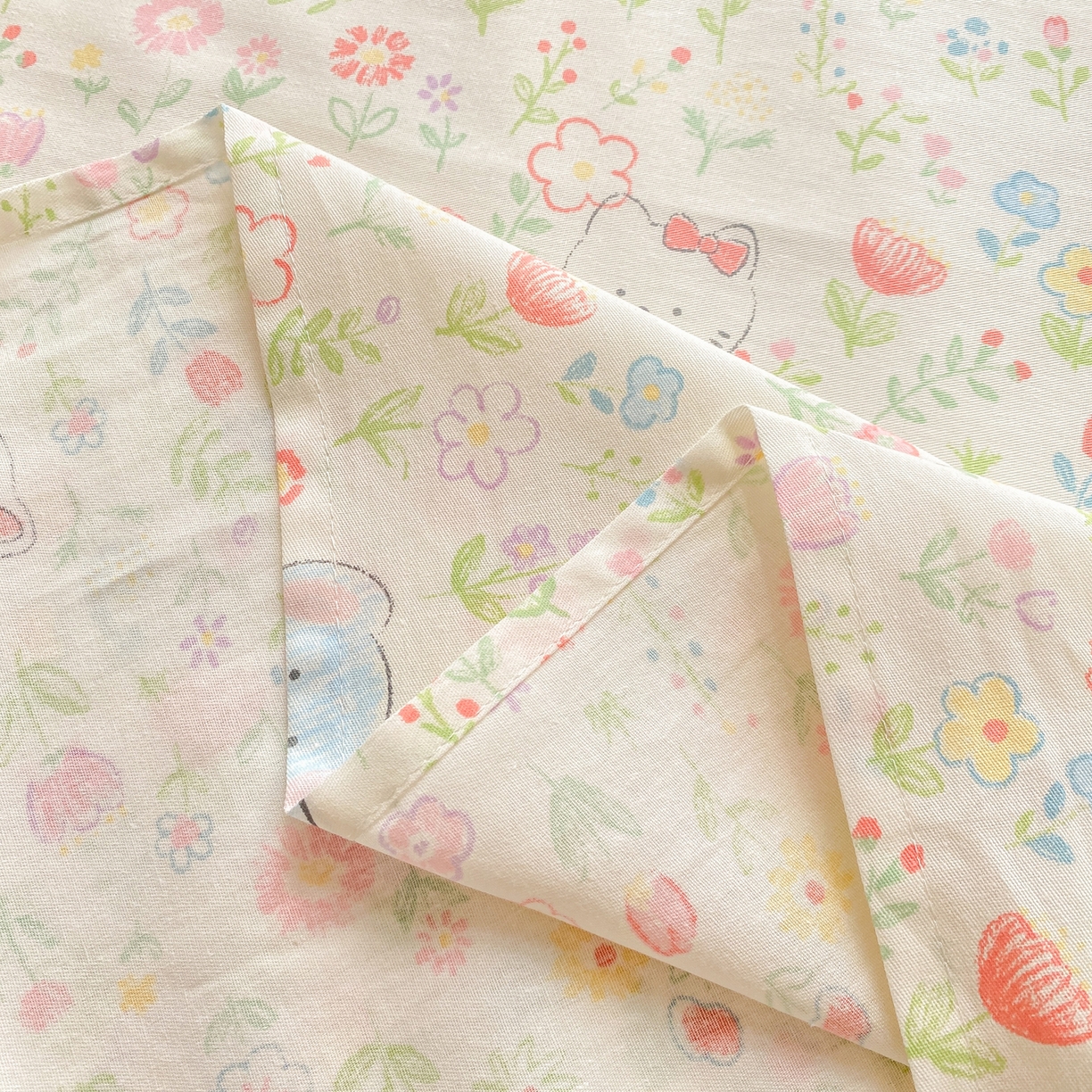 91家纺网 家纺一手货源 找家纺 花梦欣 2026新款全棉印花单品系列3简约卡通款-单床单 动物花园