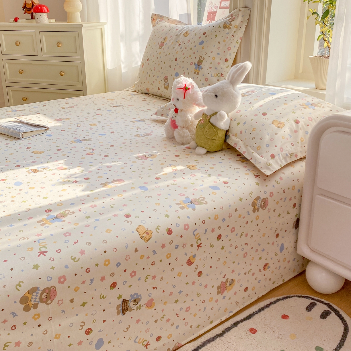 91家纺网 家纺一手货源 找家纺 花梦欣 2026新款全棉印花单品系列3简约卡通款-单床单 都市熊仔