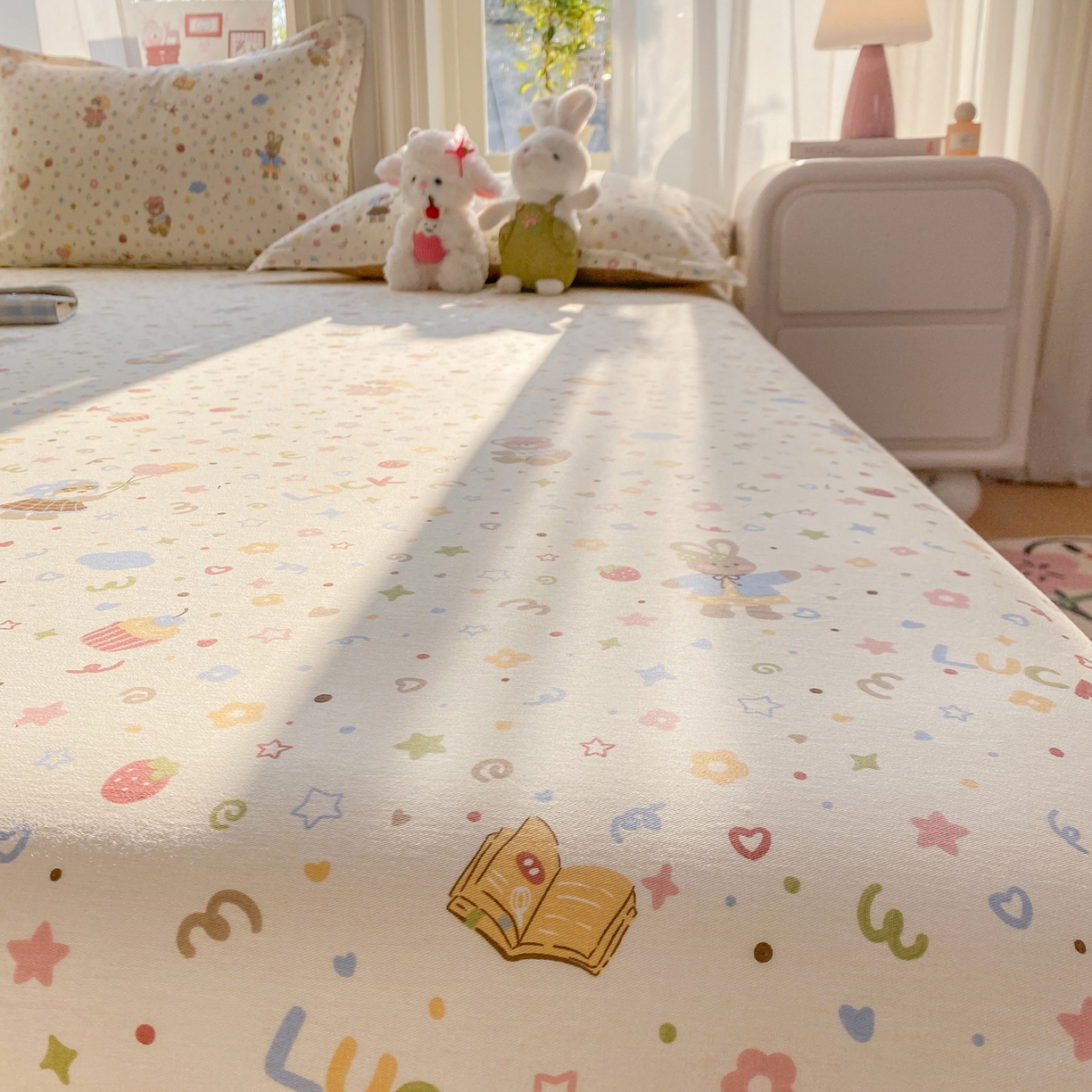 91家纺网 家纺一手货源 找家纺 花梦欣 2026新款全棉印花单品系列3简约卡通款-单床单 都市熊仔