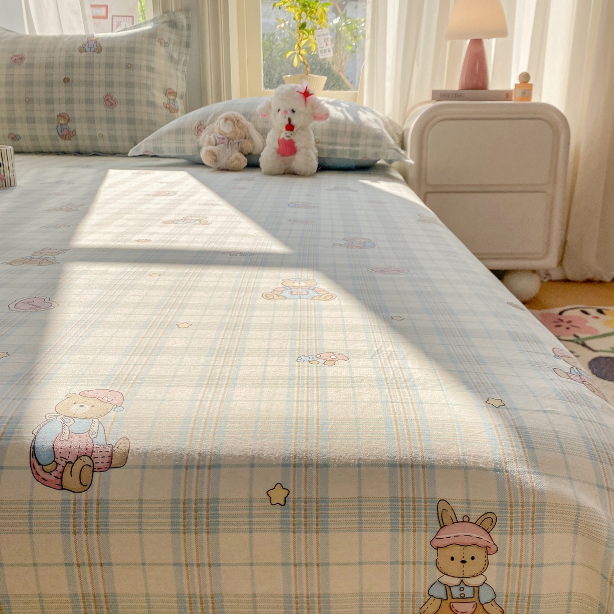 91家纺网 家纺一手货源 找家纺 花梦欣 2026新款全棉印花单品系列3简约卡通款-单床单 乖乖熊