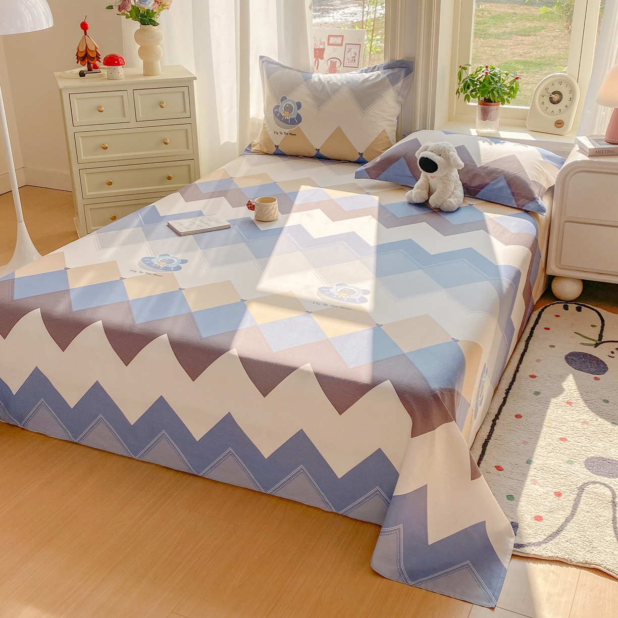 91家纺网 家纺一手货源 找家纺 花梦欣 2026新款全棉印花单品系列3简约卡通款-单床单 几何飞船