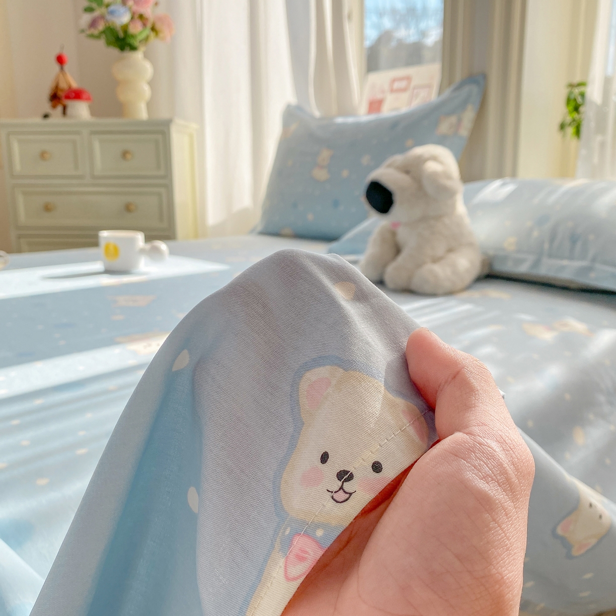 91家纺网 家纺一手货源 找家纺 花梦欣 2026新款全棉印花单品系列3简约卡通款-单床单 蓝色泡芙狗
