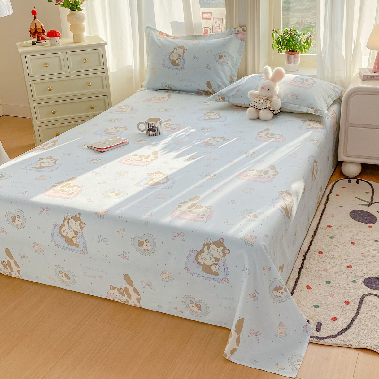 91家纺网 家纺一手货源 找家纺 花梦欣 2026新款全棉印花单品系列3简约卡通款-单床单 狸花小姐兰