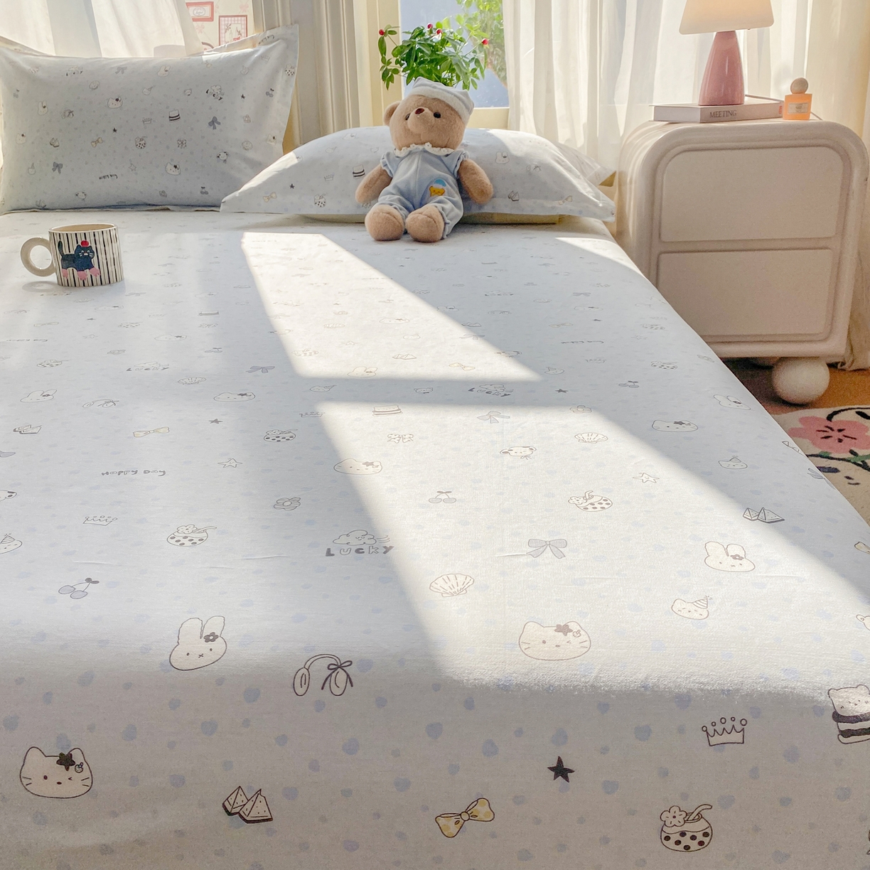 91家纺网 家纺一手货源 找家纺 花梦欣 2026新款全棉印花单品系列3简约卡通款-单床单 路灯影院