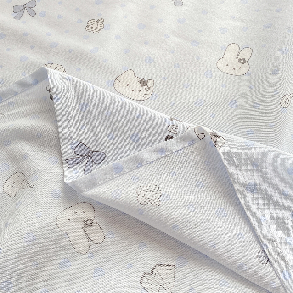 91家纺网 家纺一手货源 找家纺 花梦欣 2026新款全棉印花单品系列3简约卡通款-单床单 路灯影院