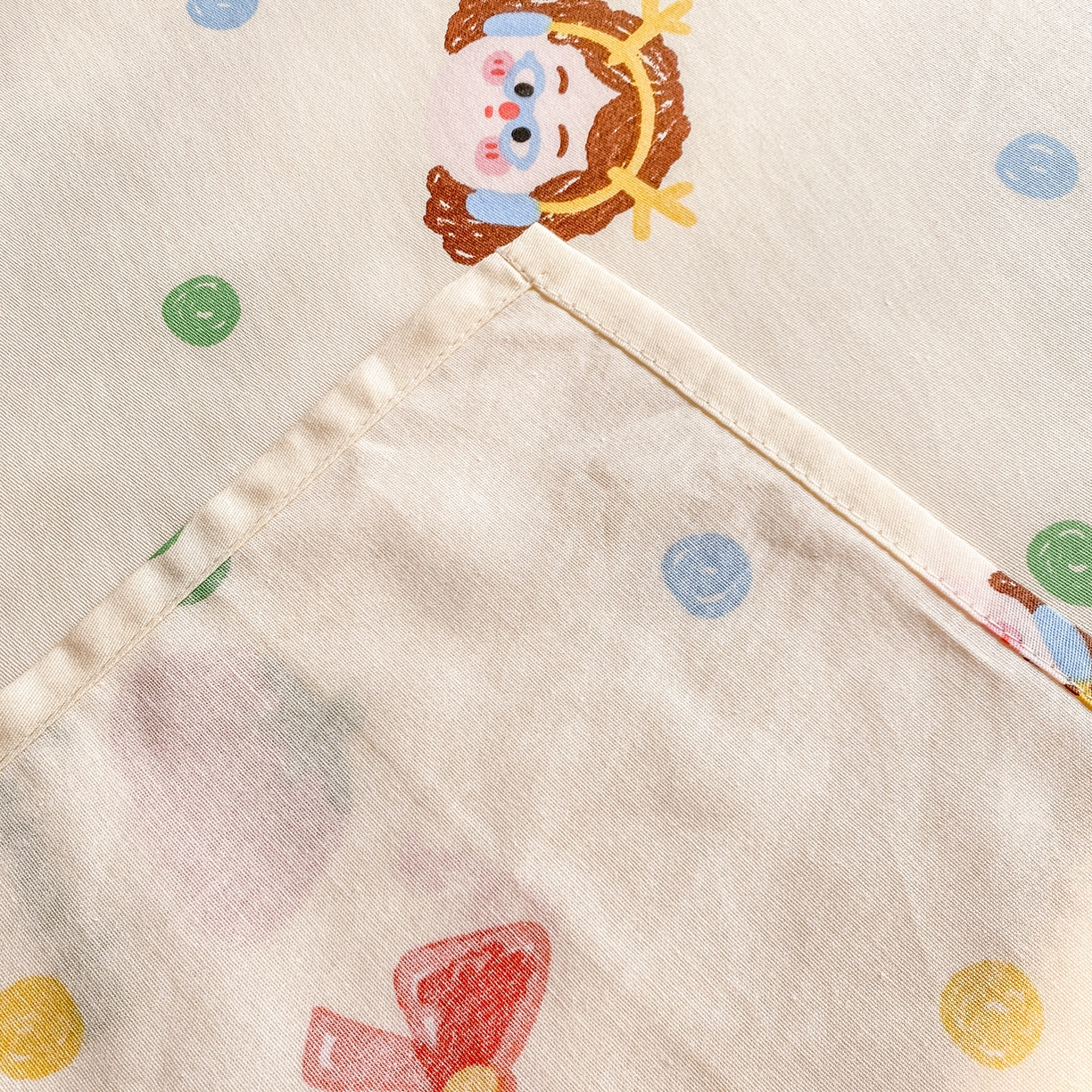 91家纺网 家纺一手货源 找家纺 花梦欣 2026新款全棉印花单品系列3简约卡通款-单床单 趣味涂鸦